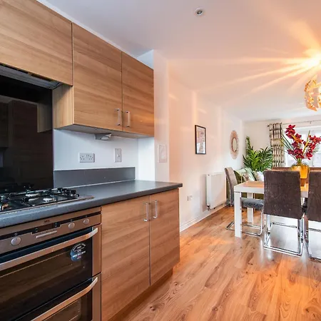 The Rise - A Beautiful 2 Bedroom House, Only 17Mins To Central London!!! Northfleet Exterior photo