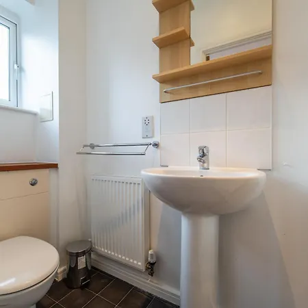 The Rise - A Beautiful 2 Bedroom House, Only 17Mins To Central London!!! Northfleet Exterior photo