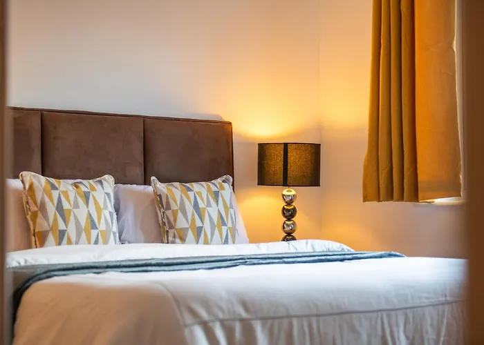 The Rise - A Beautiful 2 Bedroom House, Only 17Mins To Central London!!!